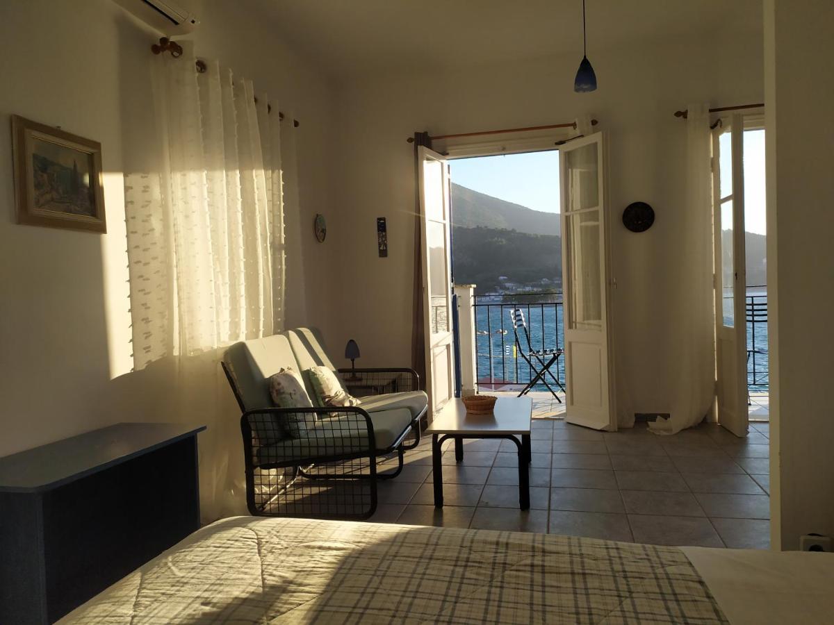 Dioskouroi I Aparthotel Vathy  Exterior photo